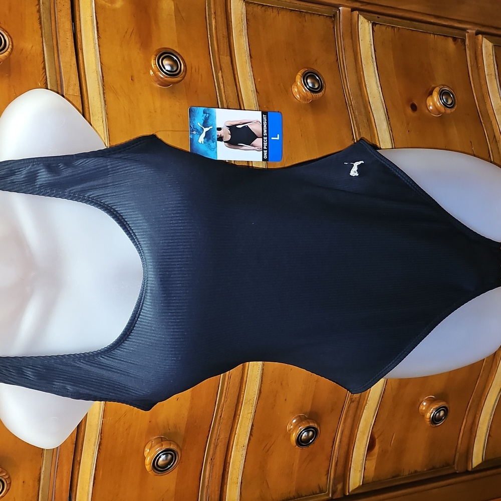 Puma Classic Black Women's One-Piece Swimsuit - Performance Fit